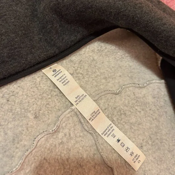 LuLulemon zip sweatshirt - Picture 4 of 5